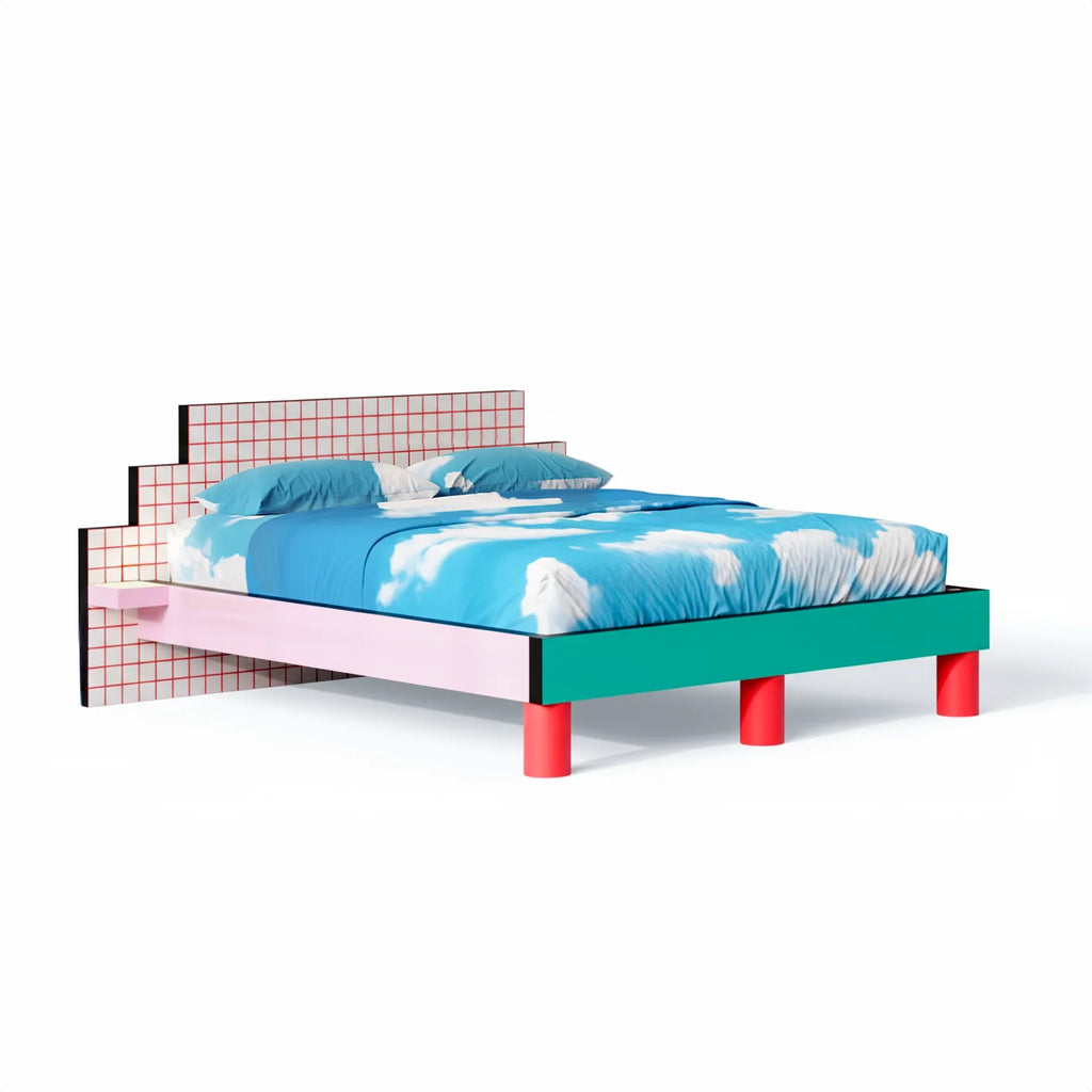Cama de MDF, madera y laminado con diseño de cuadrícula roja